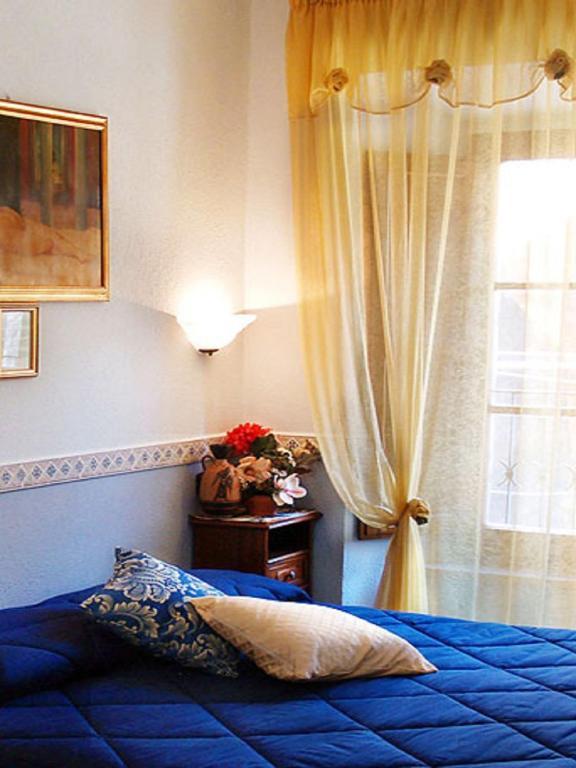 B&B Locanda Il Tufo Rosa Pitigliano Szoba fotó